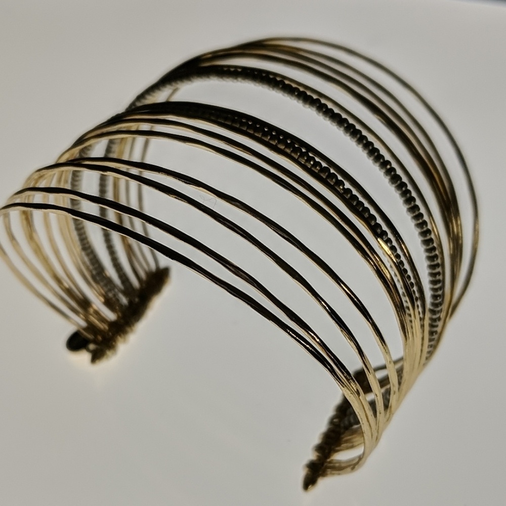 Stella & Dot Rhett Cuff Gold